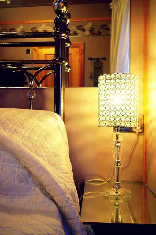 Crown House Suites Галифакс Номер фото